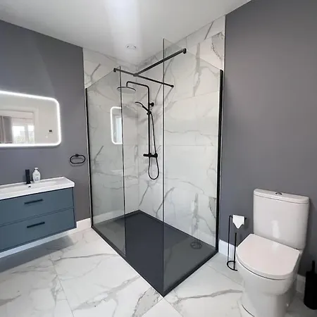 Modern Dunboyne